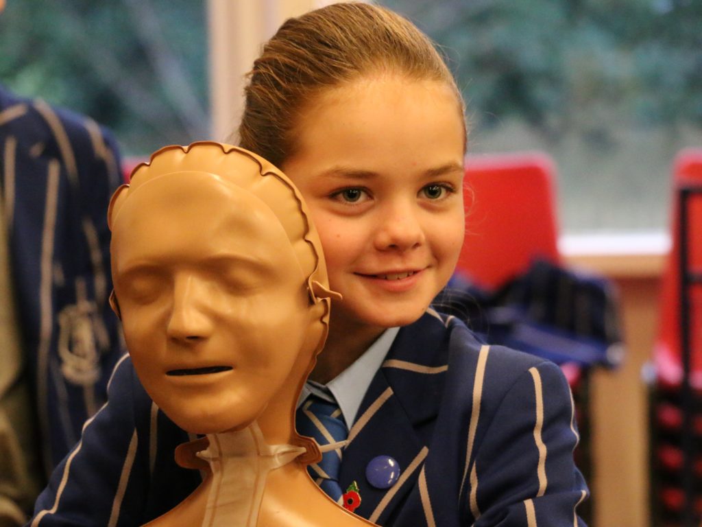 First aid training for Prep school pupils